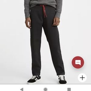 Levi's Men's tapered pull on pants- NWT